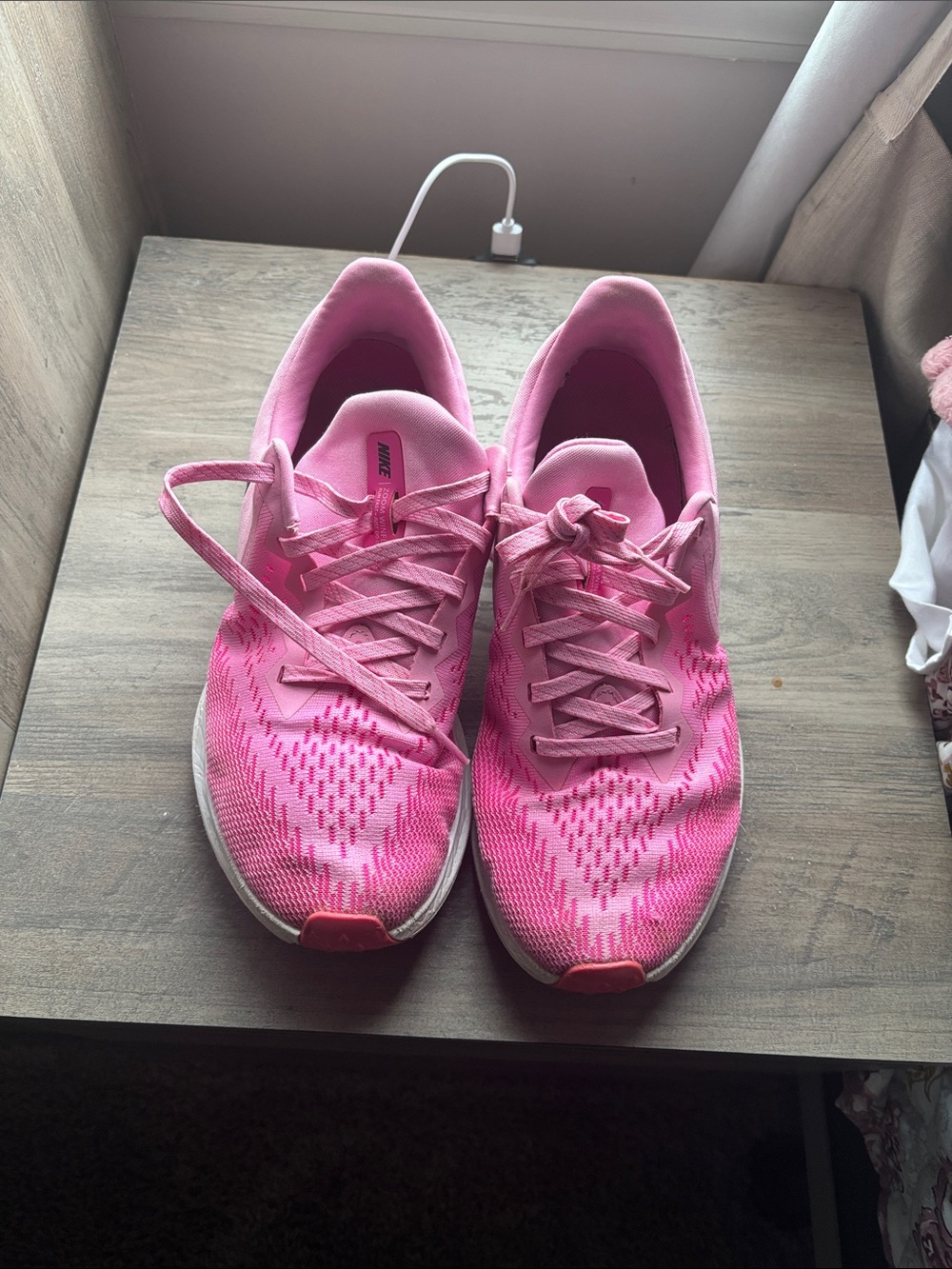 Nike Women's Hot Pink Knit Athletic Sneakers